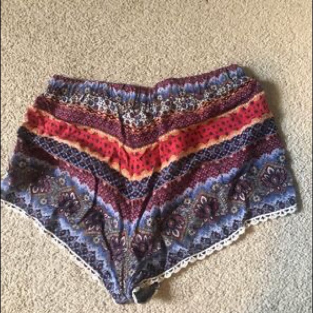Boho shorts small
